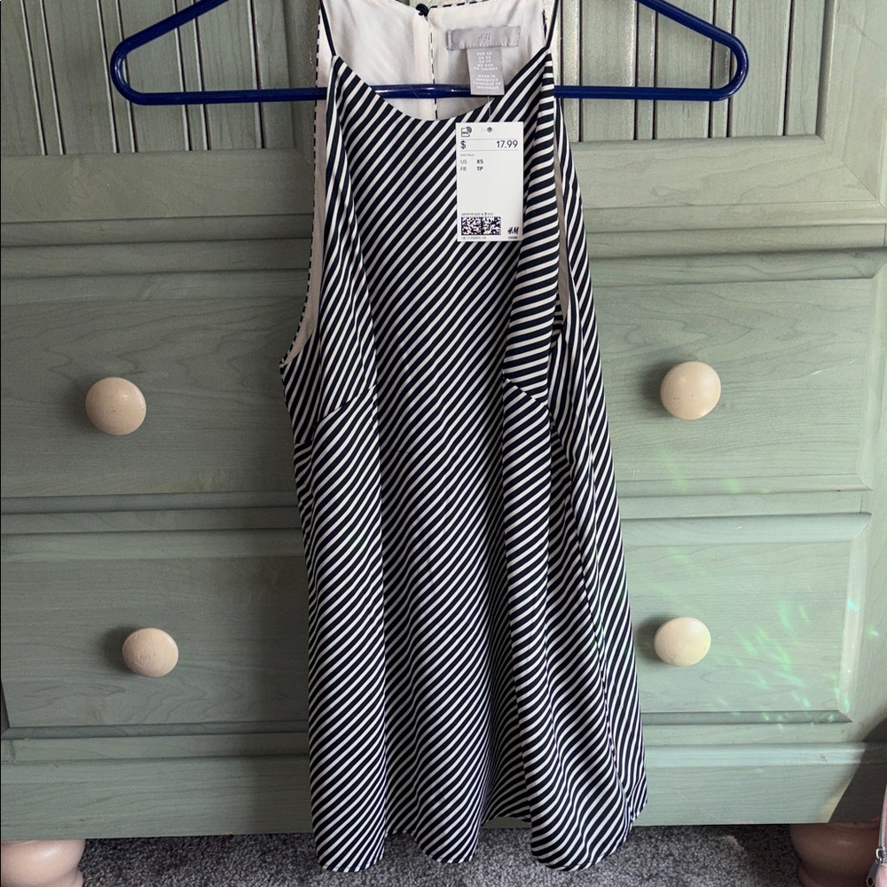 H&M Black and Beige Striped Sleeveless Blouse